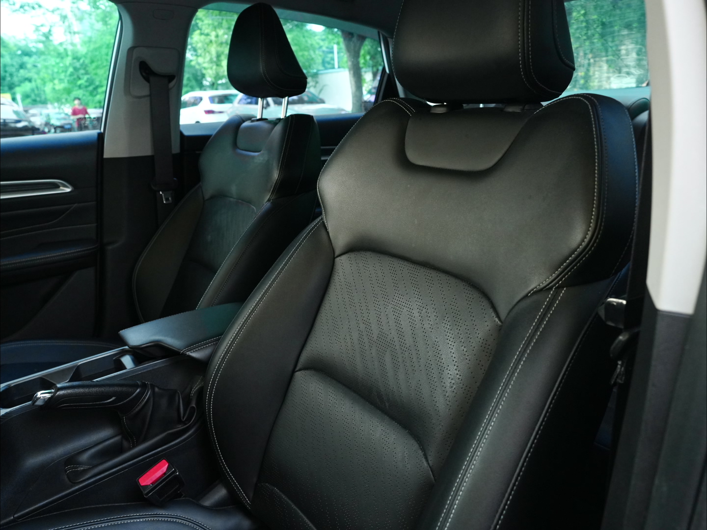 GEELY Emgrand 2023-2025 - Thumbnail 8