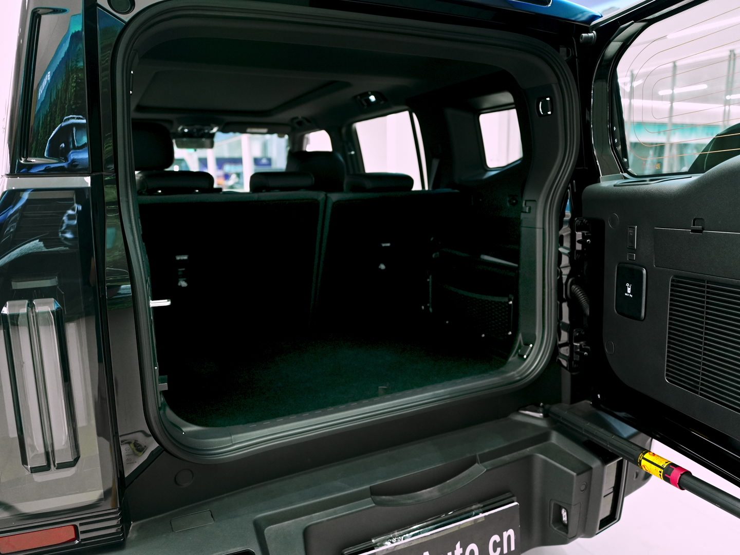 JETOUR T2 2025 - Thumbnail 6
