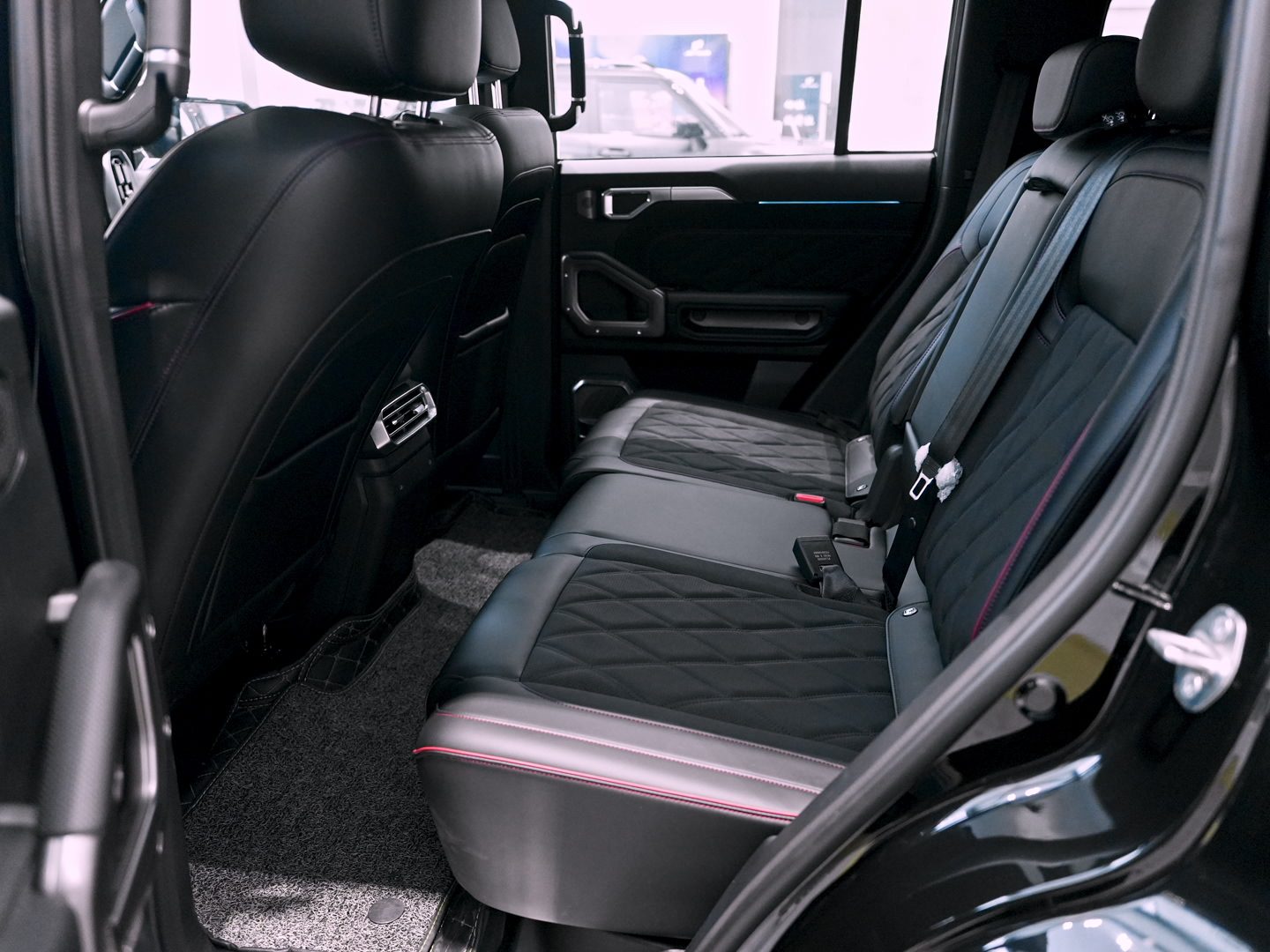 JETOUR T2 7-seater version 2025 - Thumbnail 9