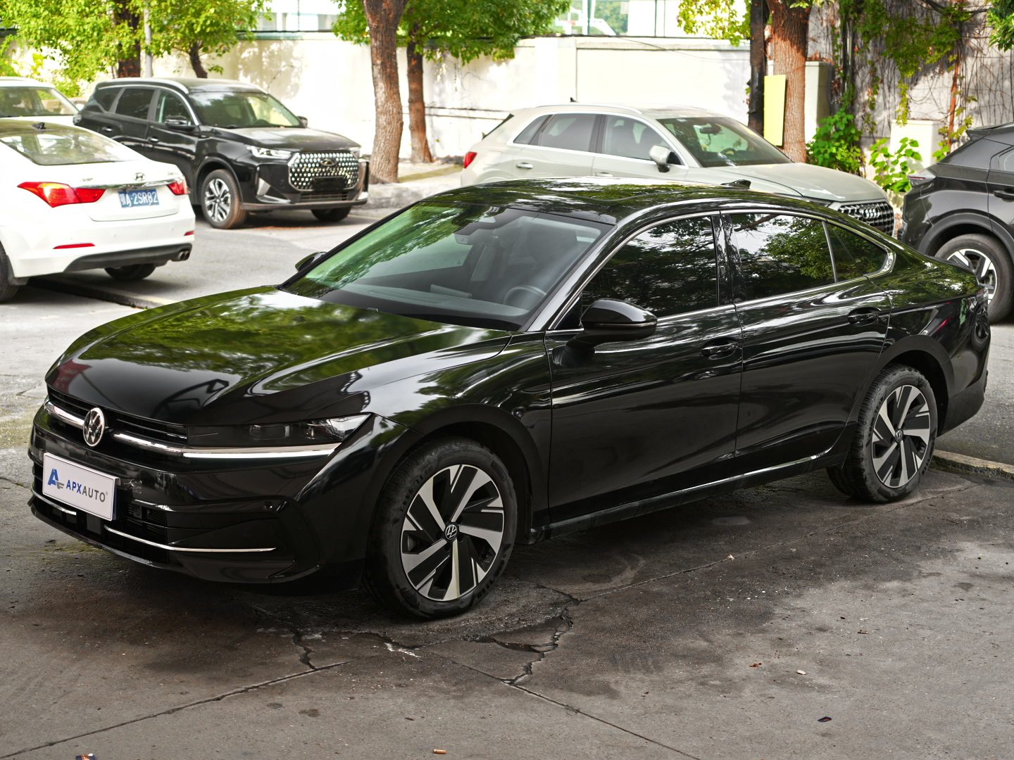 VOLKSWAGEN Magotan 2024 - Used Vehicle for Export from China
