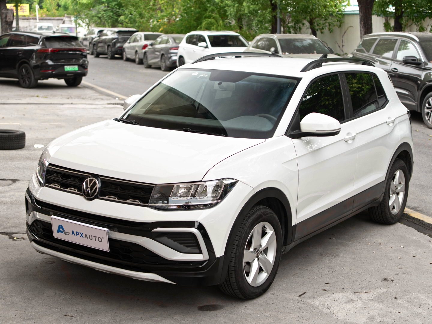 VOLKSWAGEN T-Cross 2023-2025