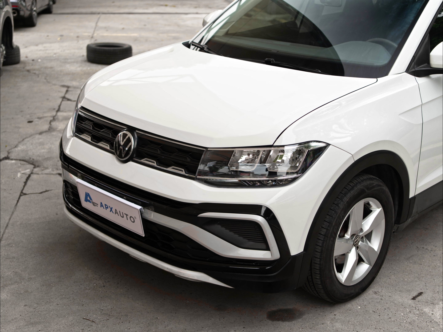 VOLKSWAGEN T-Cross 2023-2025 - Thumbnail 3