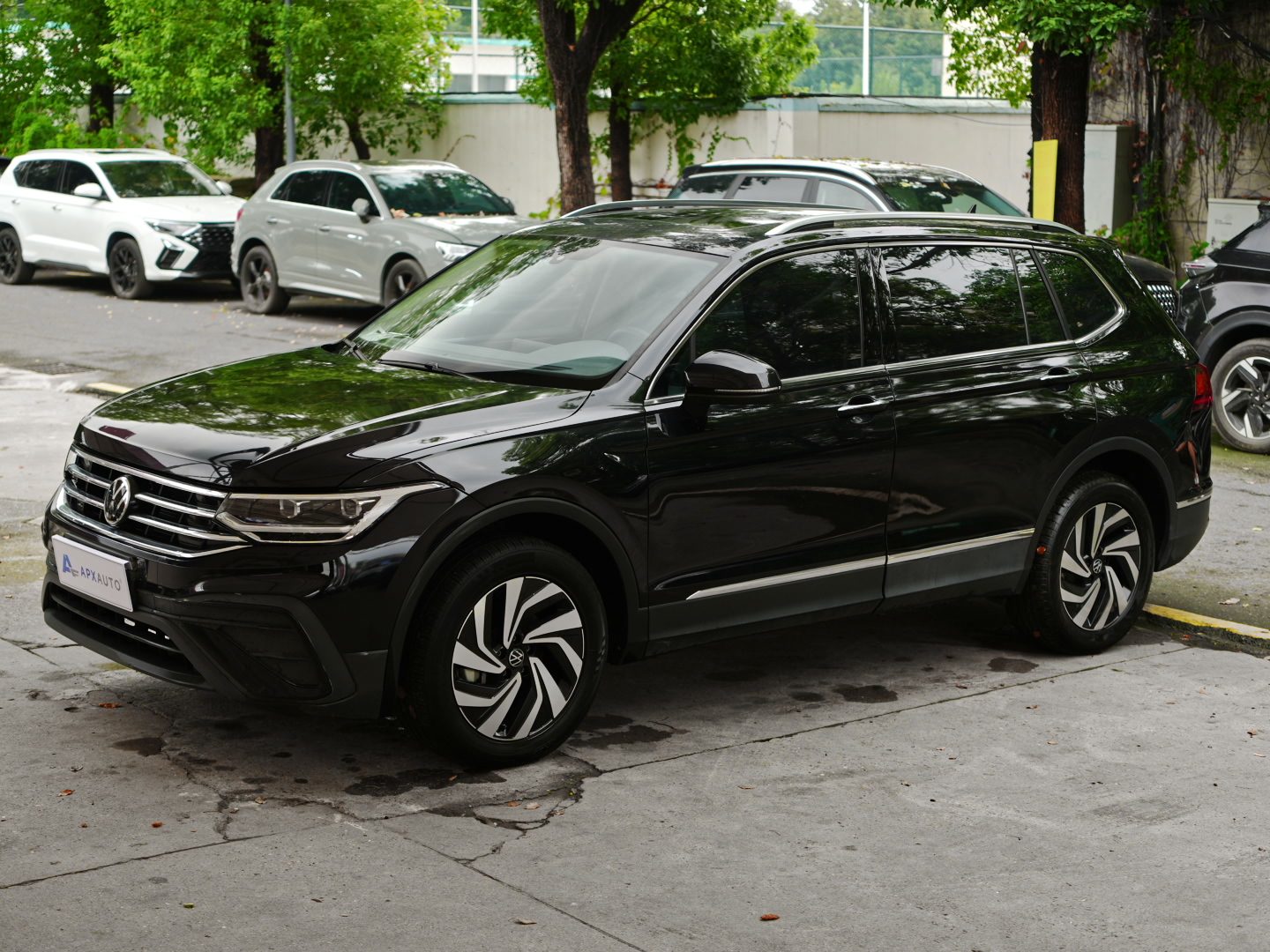 VOLKSWAGEN TIGUAN L 2023-2025
