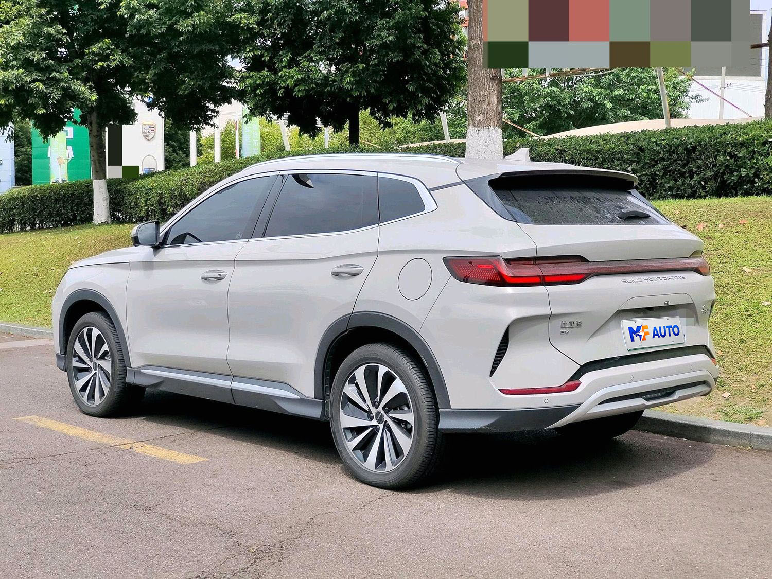 BYD 2024 Song PLUS EV Glory Edition 520km Flagship - 2
