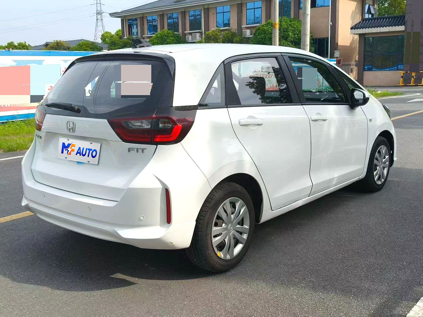 Honda 2023 Fit CVT Trend Edition Automatic - 4
