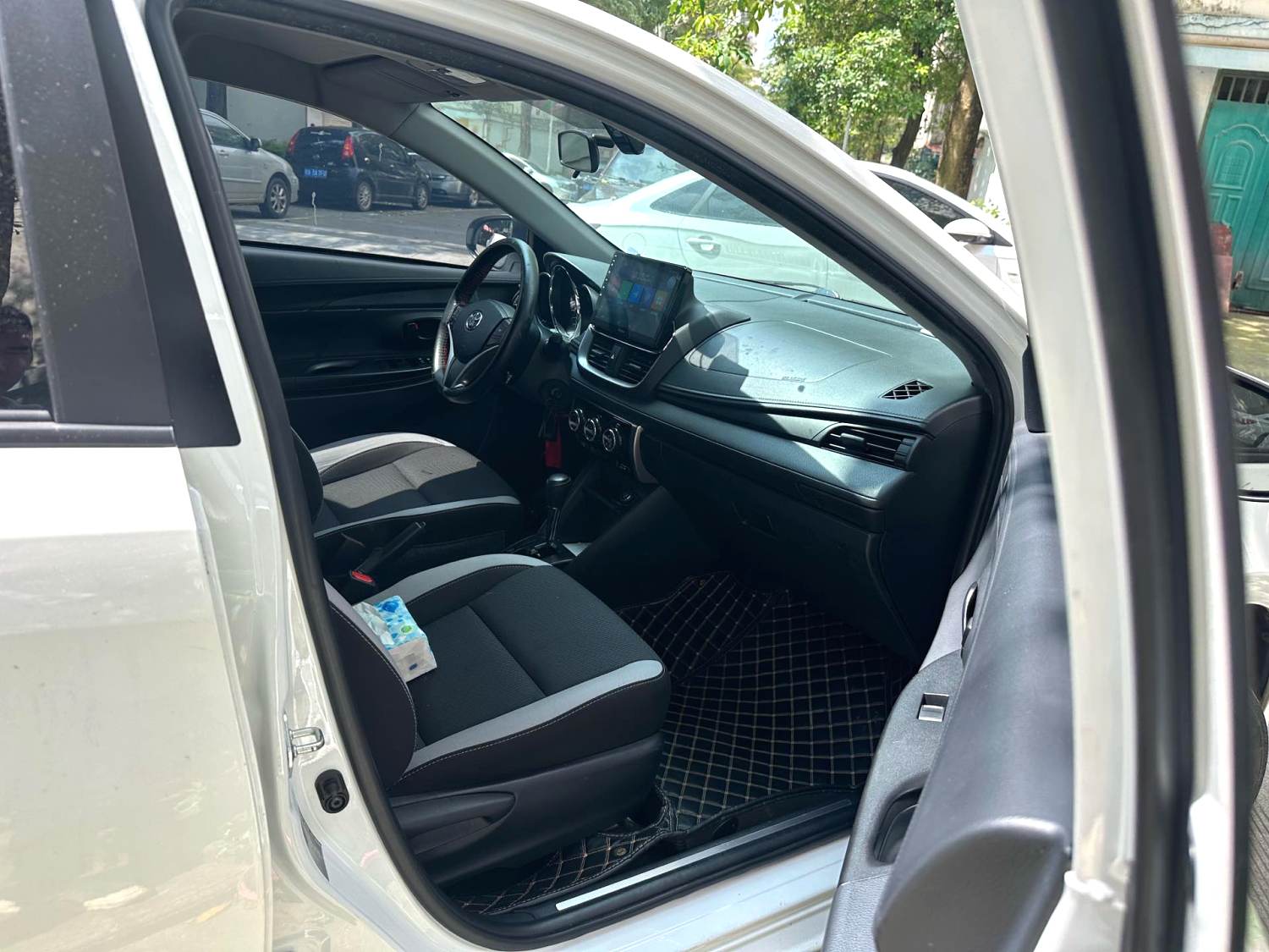 Toyota YARiS L 202021 CVT Premium Automatic - 6