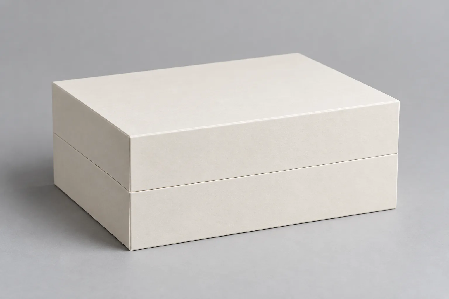 Flush shoulder box